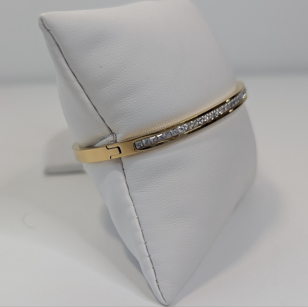 Emma Pills [Revolve] Dainty Gold Rhinestone Clamp Bracelet - Picture 2 of 7